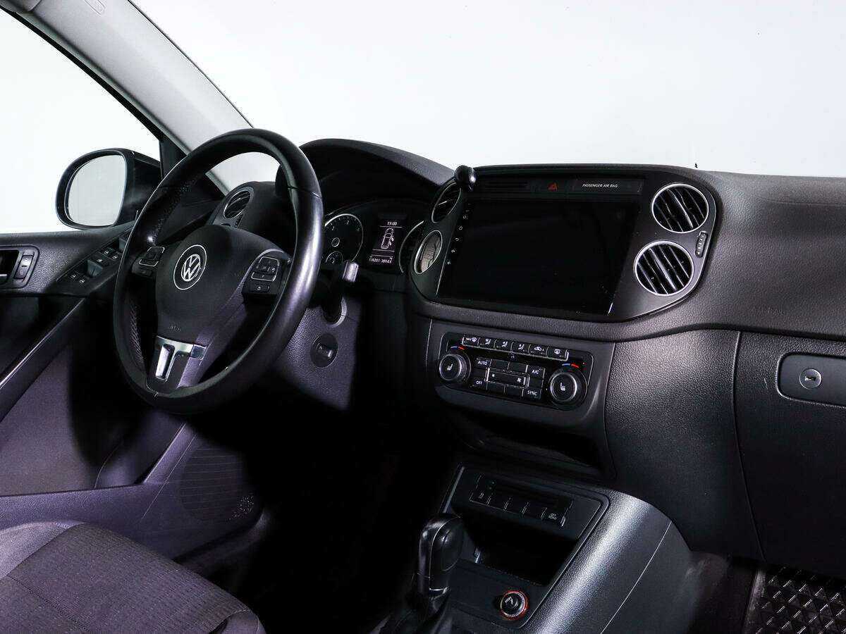 Volkswagen Tiguan 2012 года с пробегом. Фото: #8