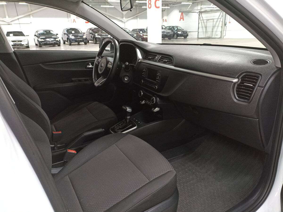 Kia Rio 2021 года с пробегом. Фото: #10