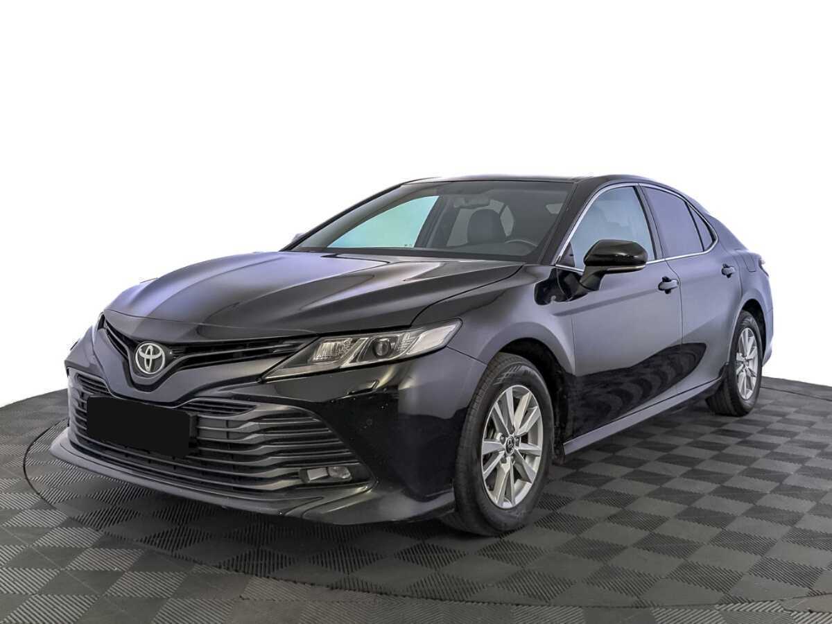 Toyota Camry 2019 года с пробегом. Посмотреть фото