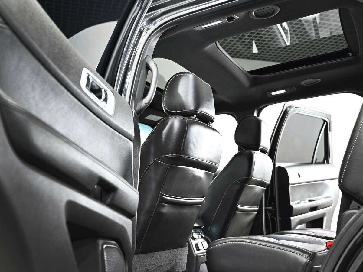 Ford Explorer 2015 года с пробегом. Фото: #5