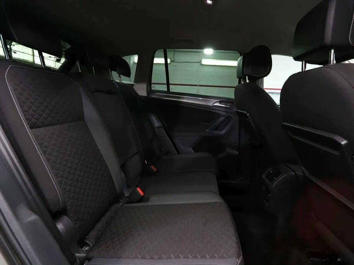 Volkswagen Tiguan 2018 года с пробегом. Фото: #15