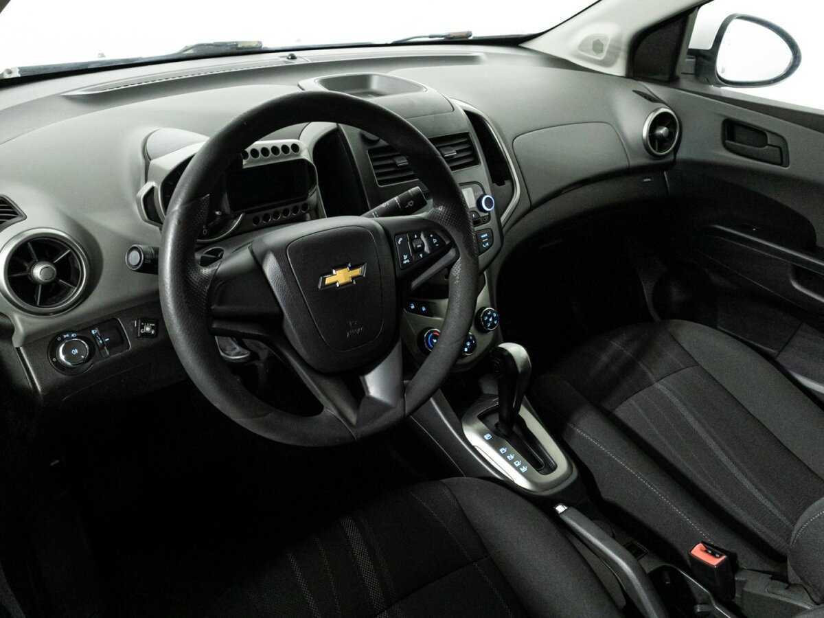Chevrolet Aveo 2015 года с пробегом. Фото: #10