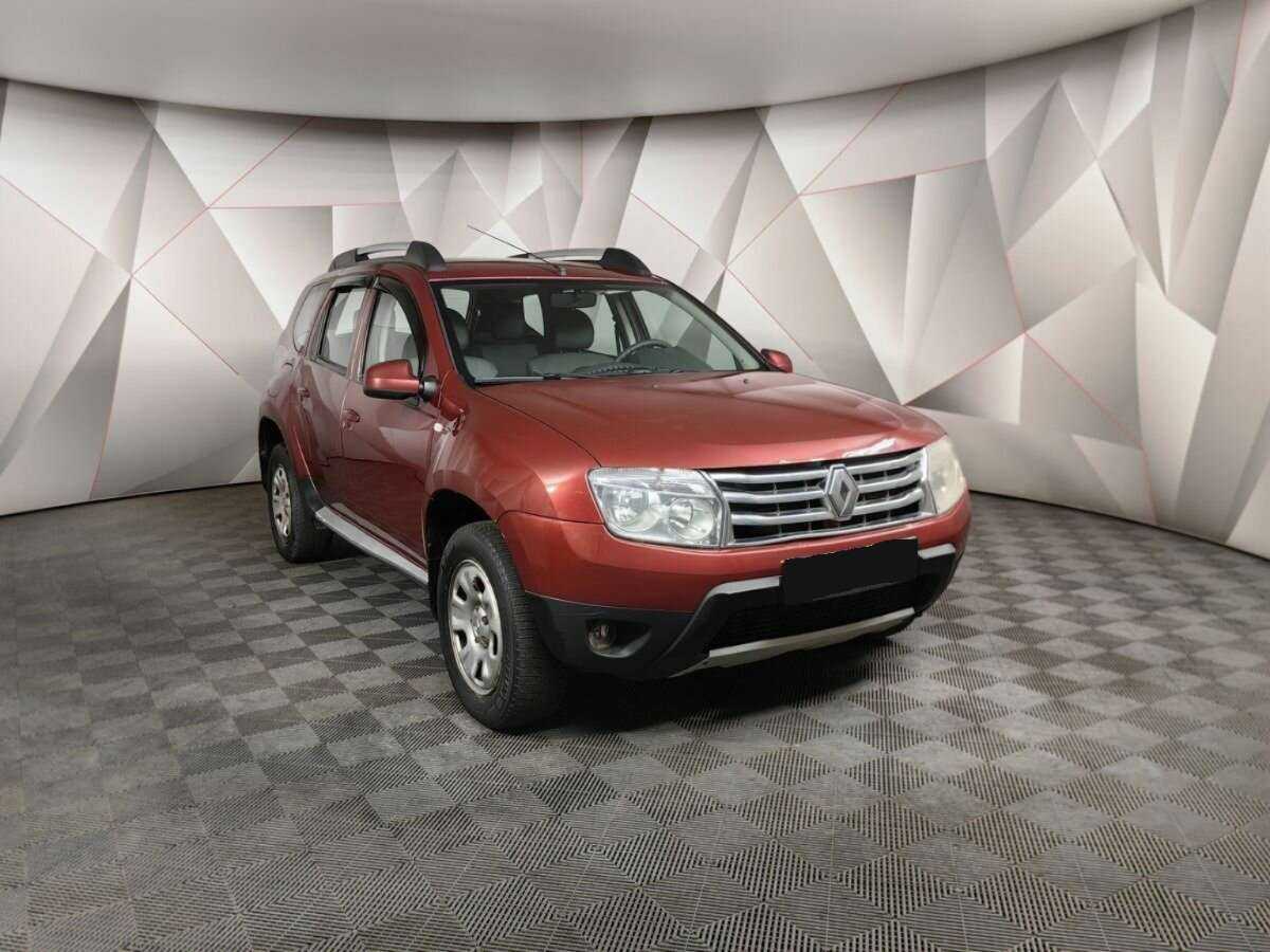 Renault Duster 2013 года с пробегом. Фото: #2