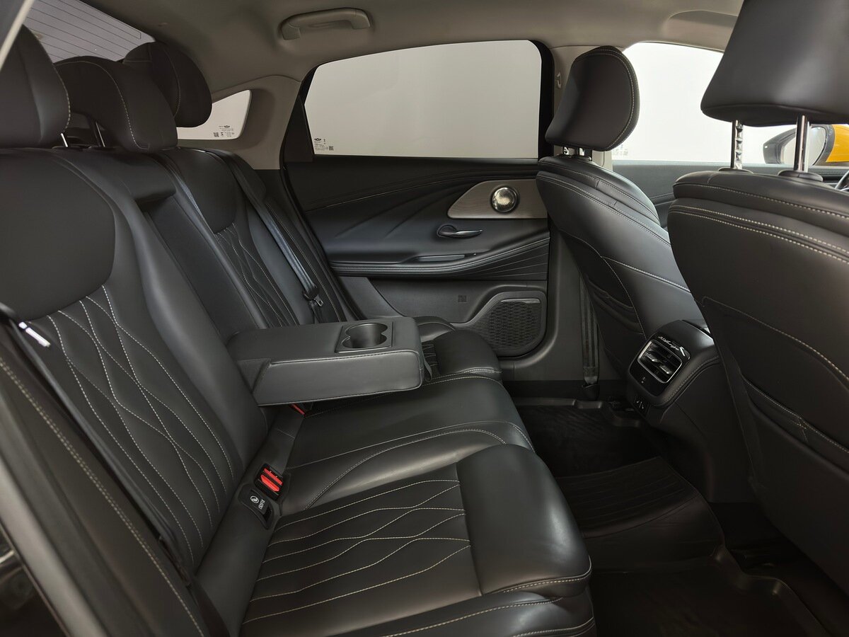 Chery Arrizo 8 2024 года с пробегом. Фото: #11