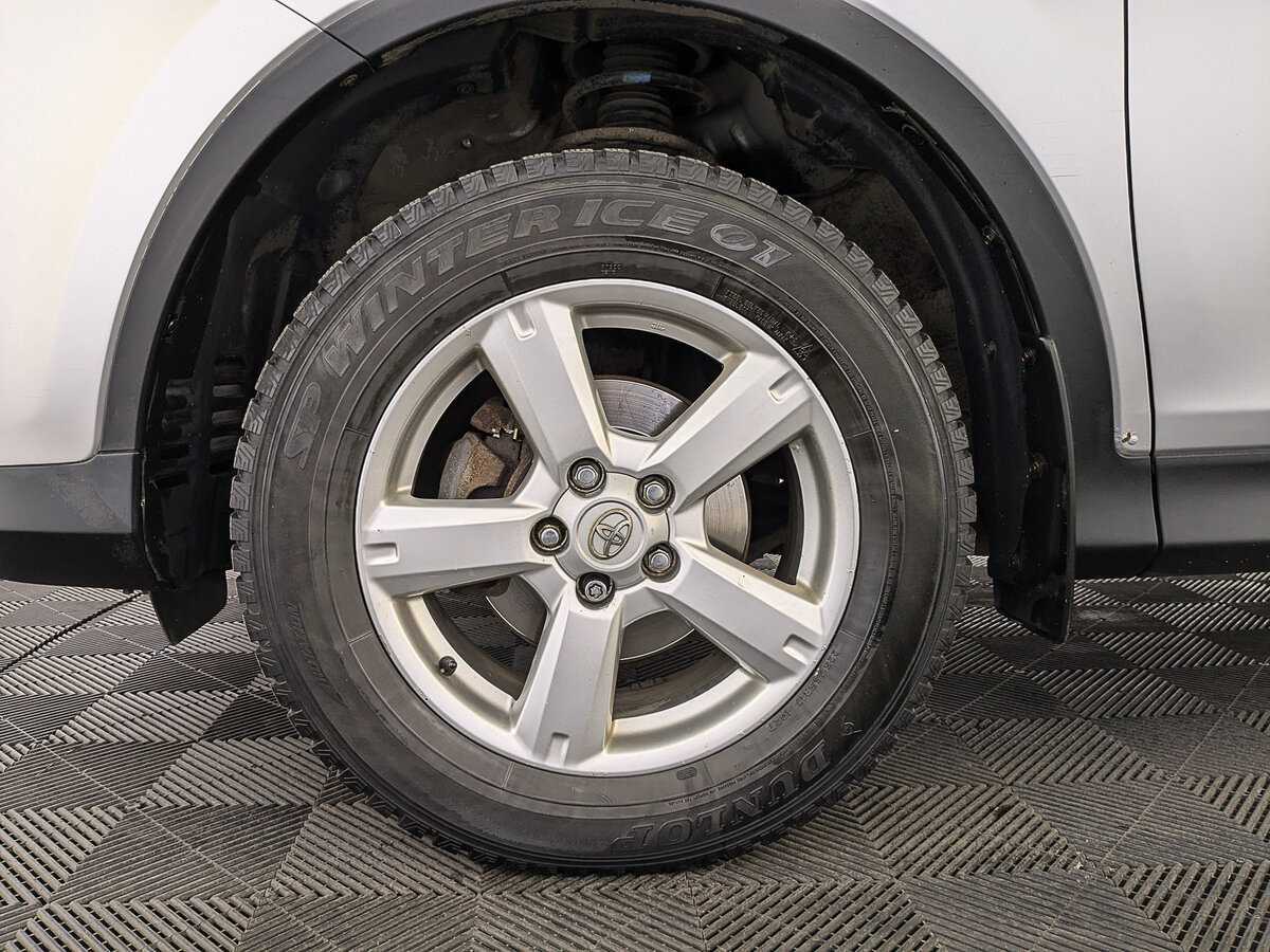 Toyota RAV4 2013 года с пробегом. Фото: #11