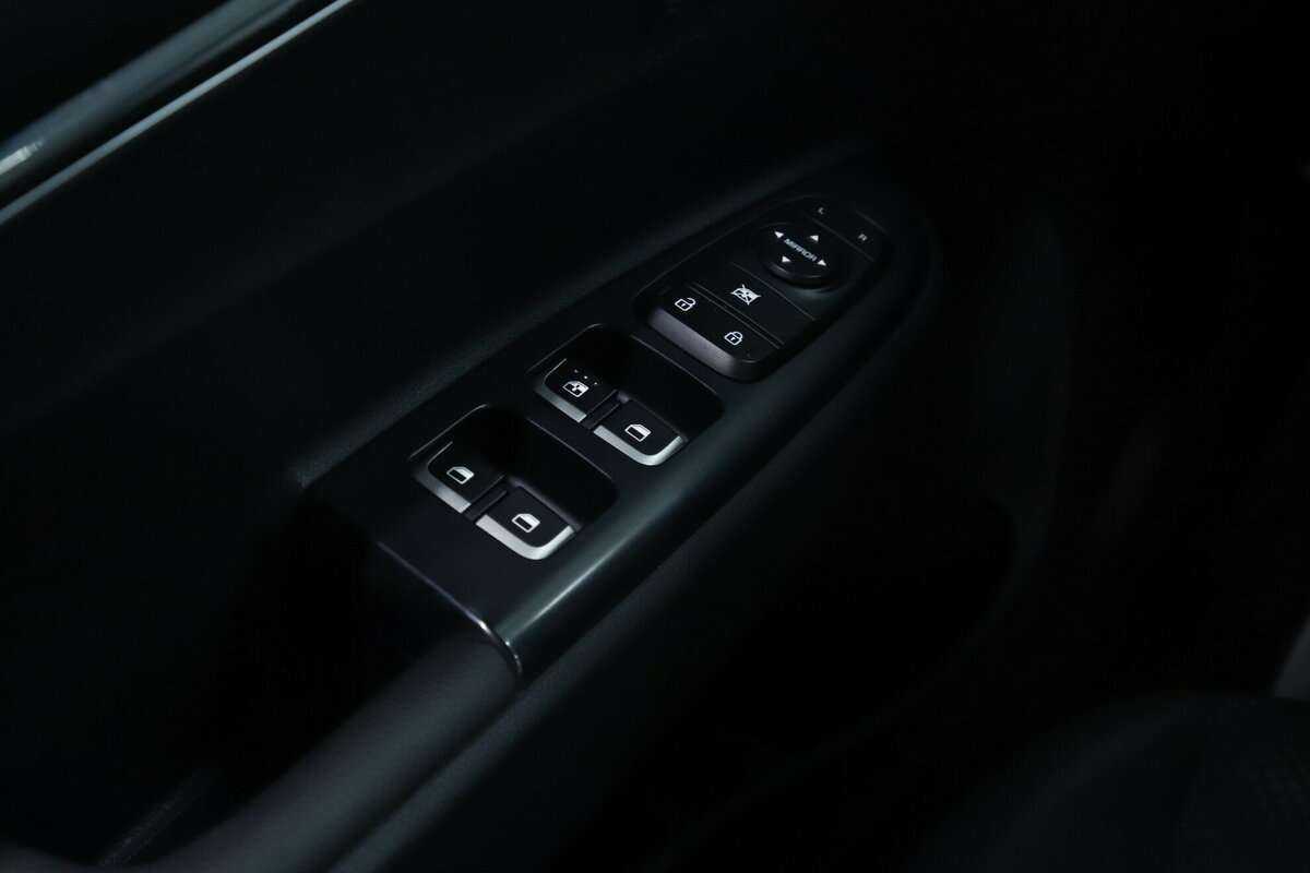 Kia Rio 2019 года с пробегом. Фото: #9