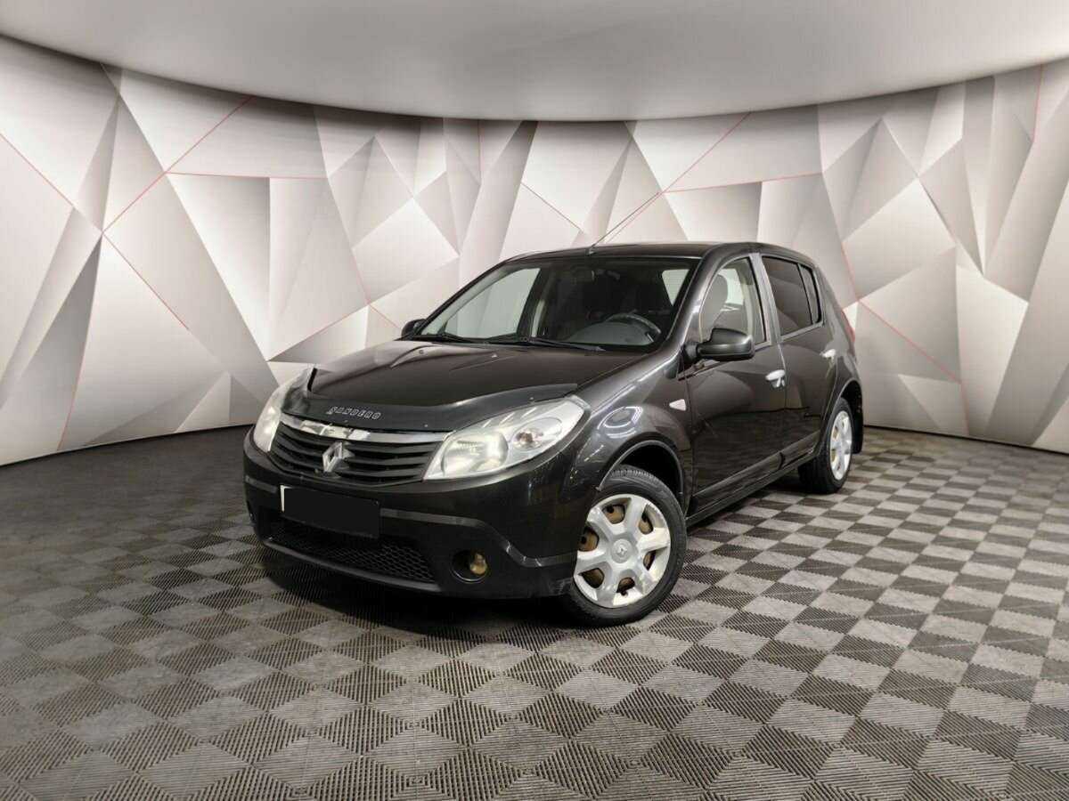 Renault Sandero 2013 года с пробегом. Посмотреть фото