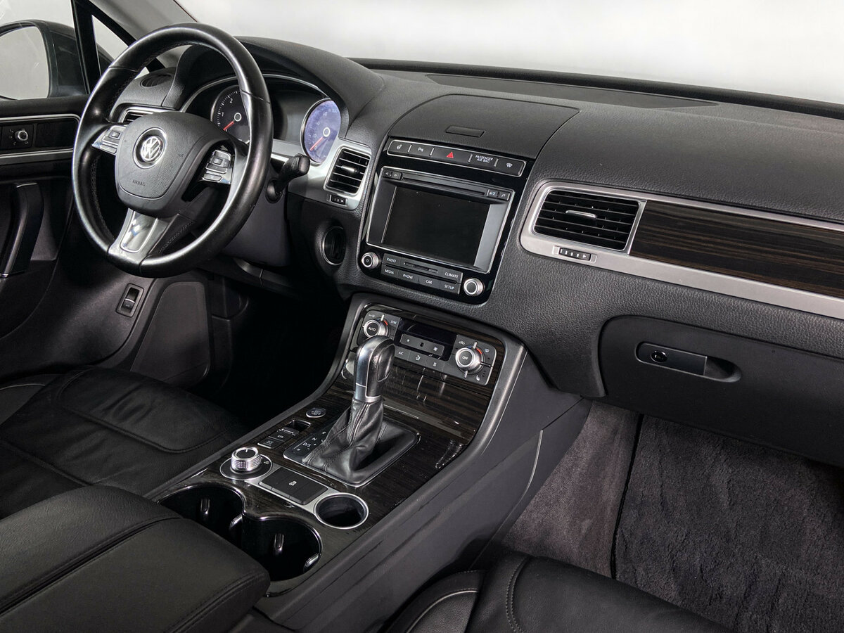 Volkswagen Touareg 2015 года с пробегом. Фото: #8