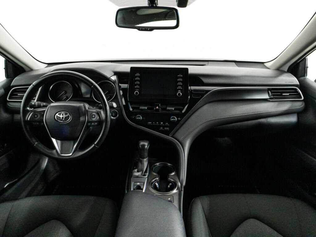 Toyota Camry 2021 года с пробегом. Фото: #12