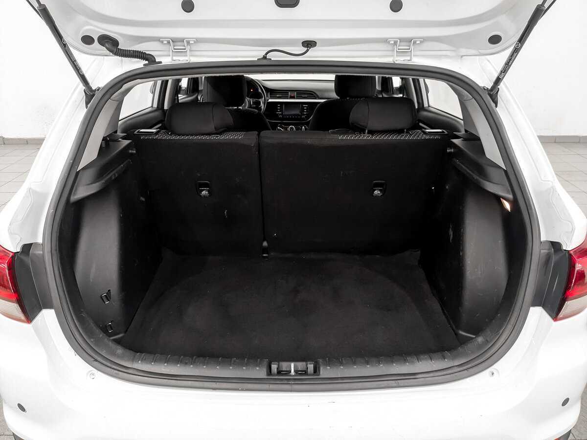 Kia Rio 2020 года с пробегом. Фото: #9