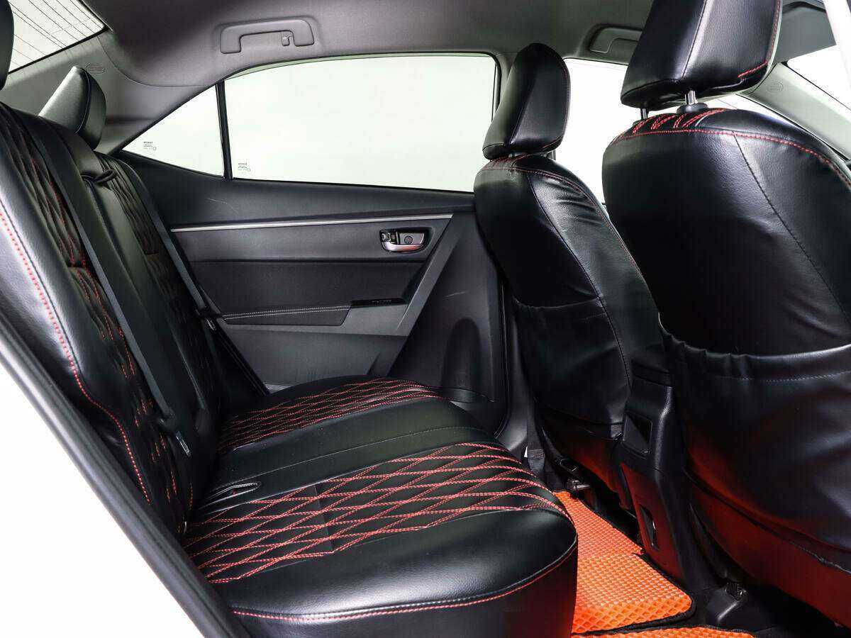 Toyota Corolla 2018 года с пробегом. Фото: #14