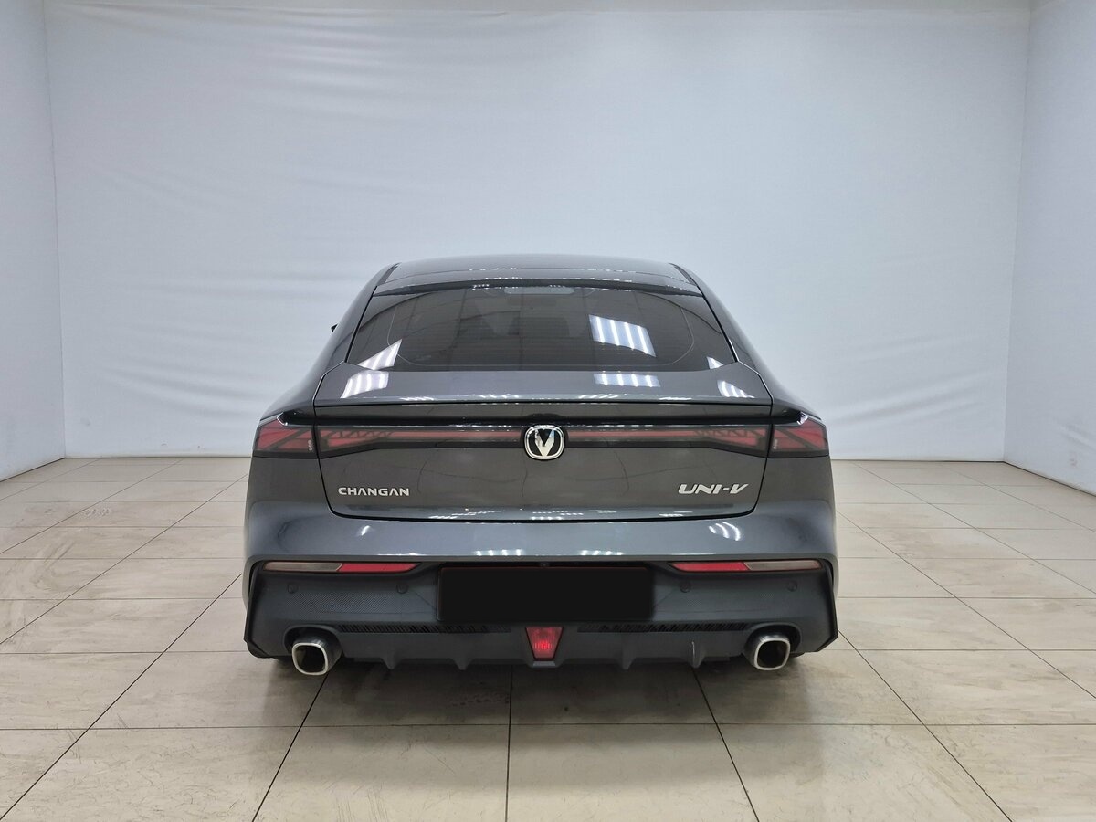 Changan UNI-V 2024 года с пробегом. Фото: #4