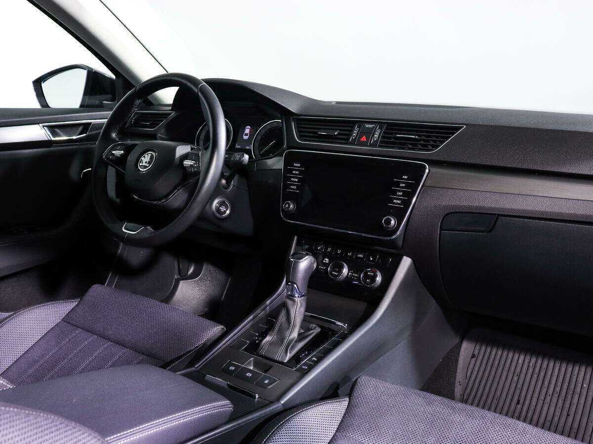 Skoda Superb 2020 года с пробегом. Фото: #7