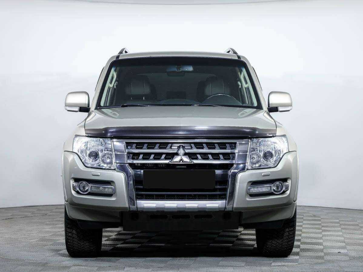 Mitsubishi Pajero 2014 года с пробегом. Фото: #0