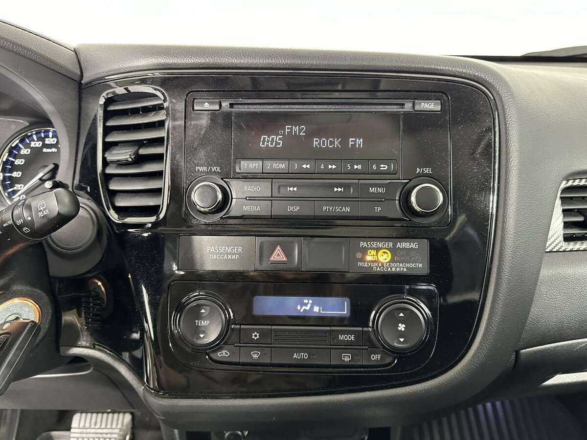 Mitsubishi Outlander 2017 года с пробегом. Фото: #11