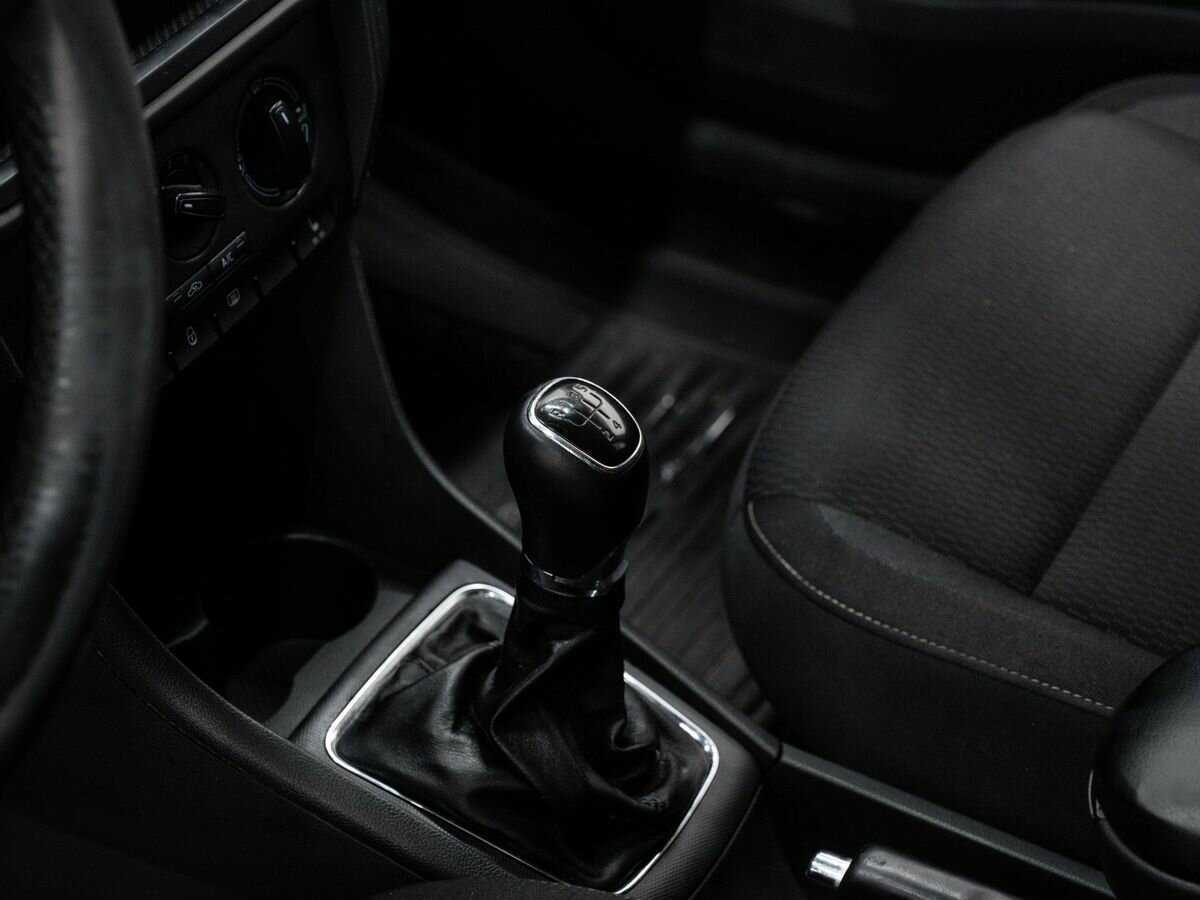 Skoda Rapid 2014 года с пробегом. Фото: #14