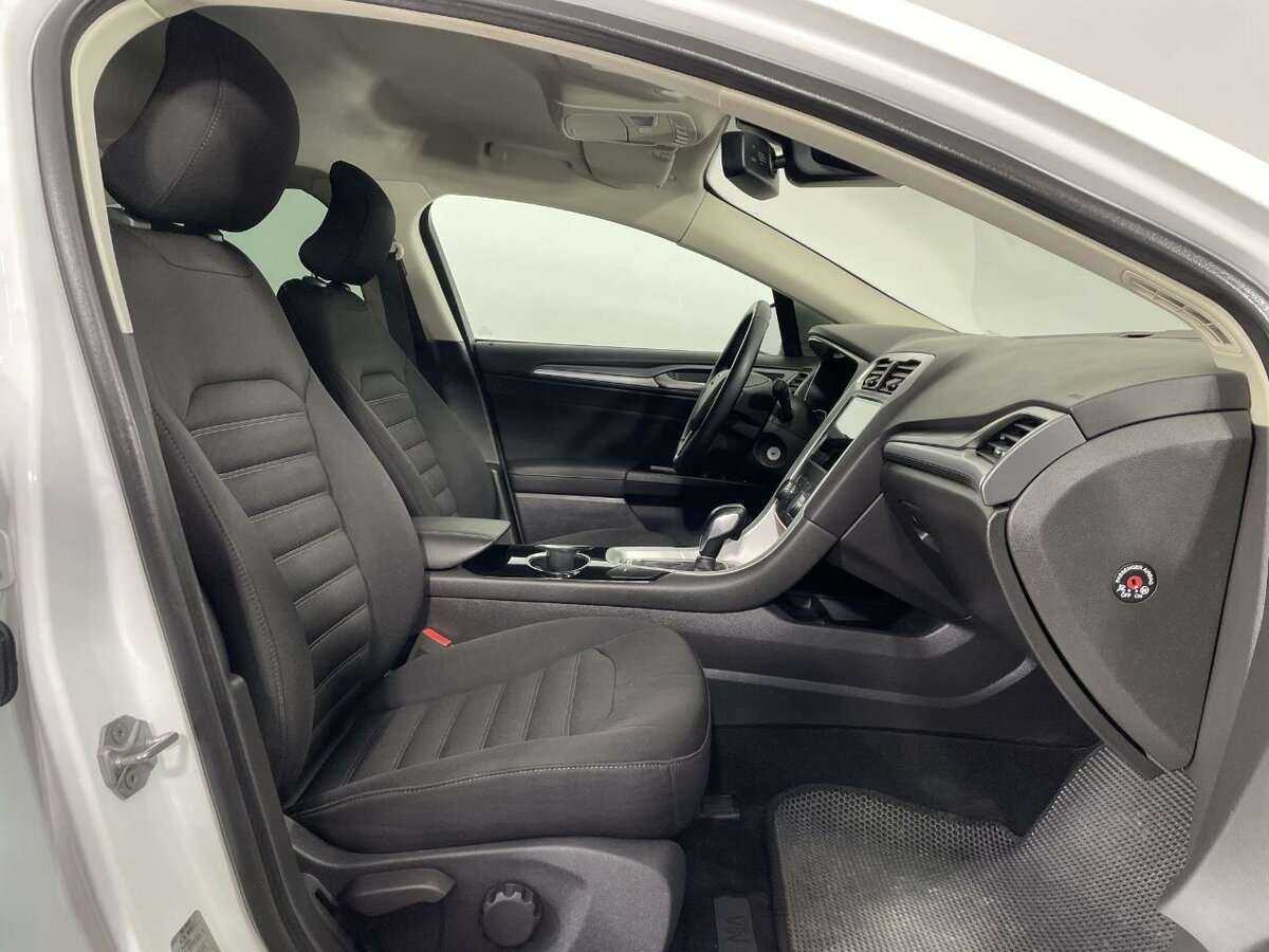 Ford Mondeo 2015 года с пробегом. Фото: #13