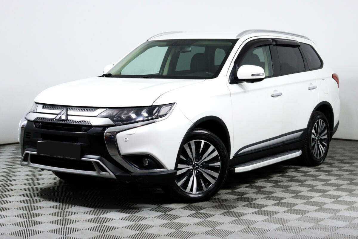 Mitsubishi Outlander 2019 года с пробегом. Посмотреть фото