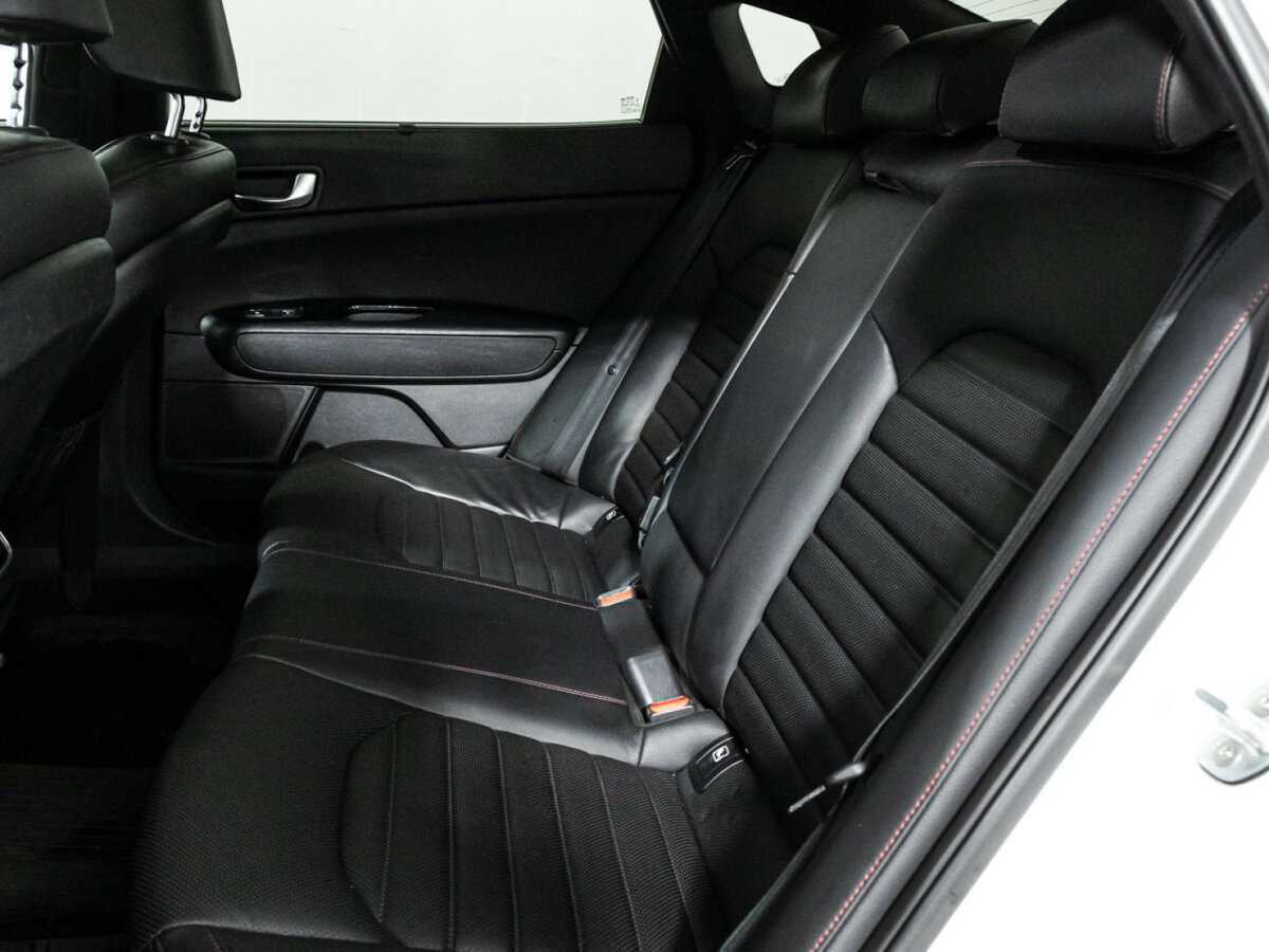Kia Optima 2018 года с пробегом. Фото: #9