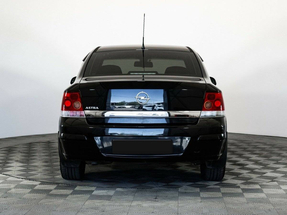 Opel Astra 2014 года с пробегом. Фото: #5