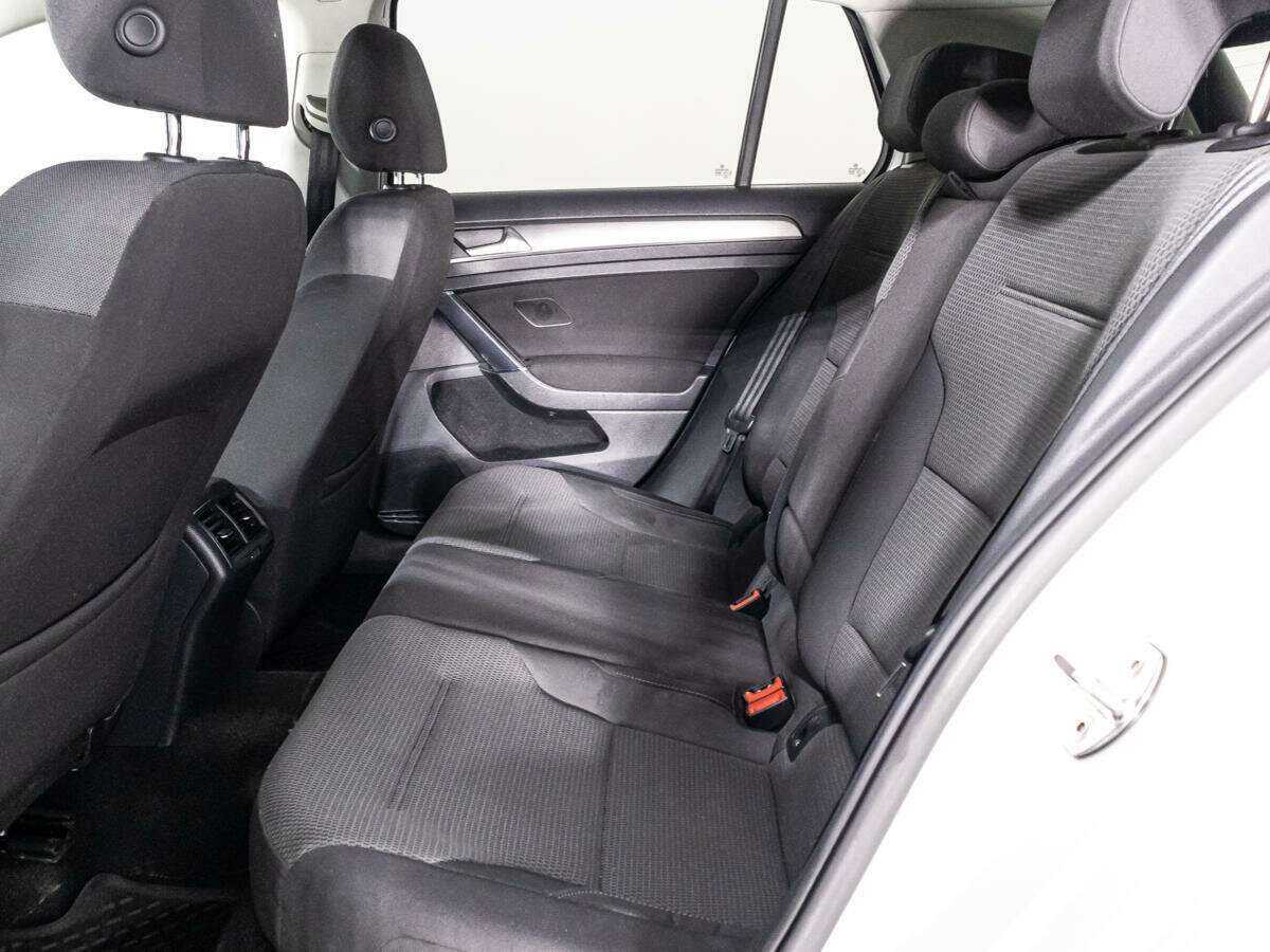 Volkswagen Golf 2013 года с пробегом. Фото: #9