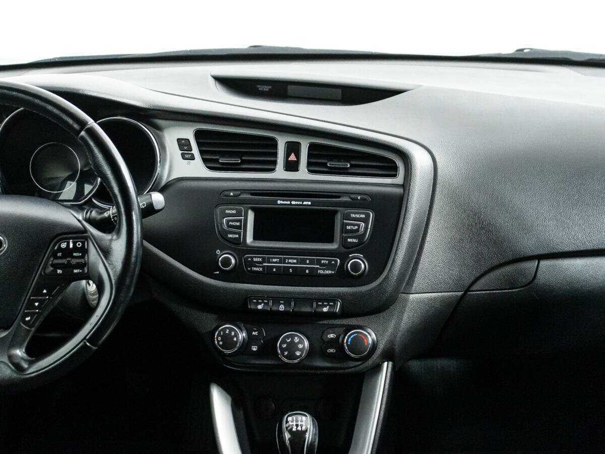 Kia Ceed 2013 года с пробегом. Фото: #13