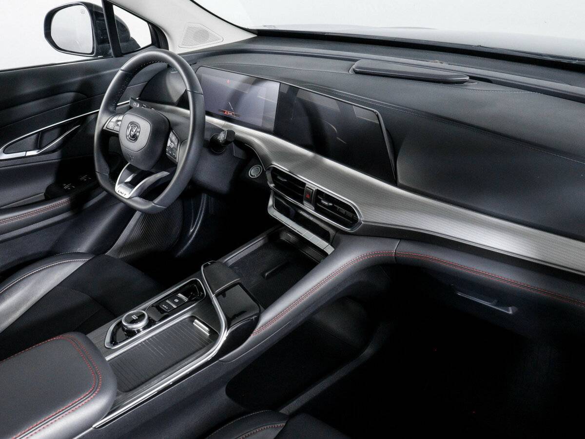 Changan UNI-T 2023 года с пробегом. Фото: #8