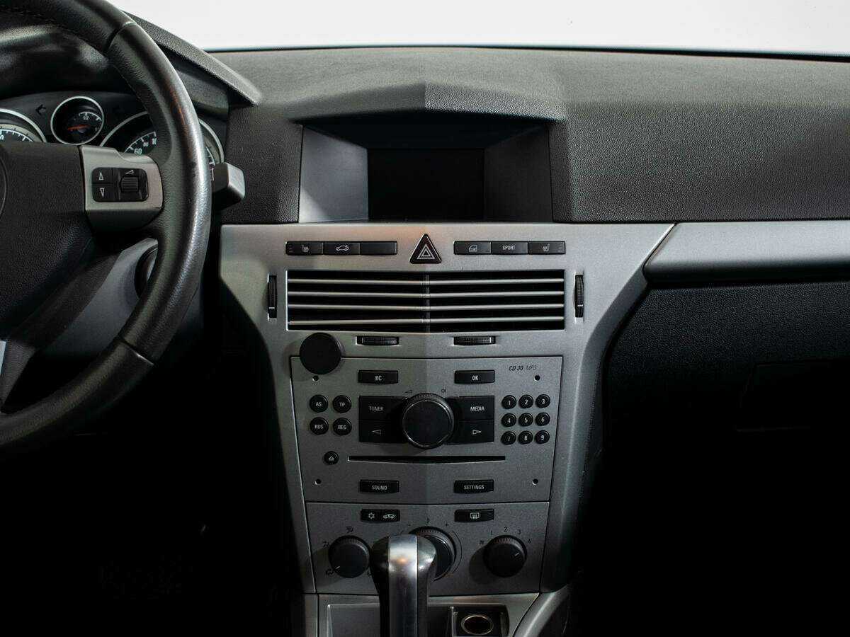 Opel Astra 2014 года с пробегом. Фото: #8