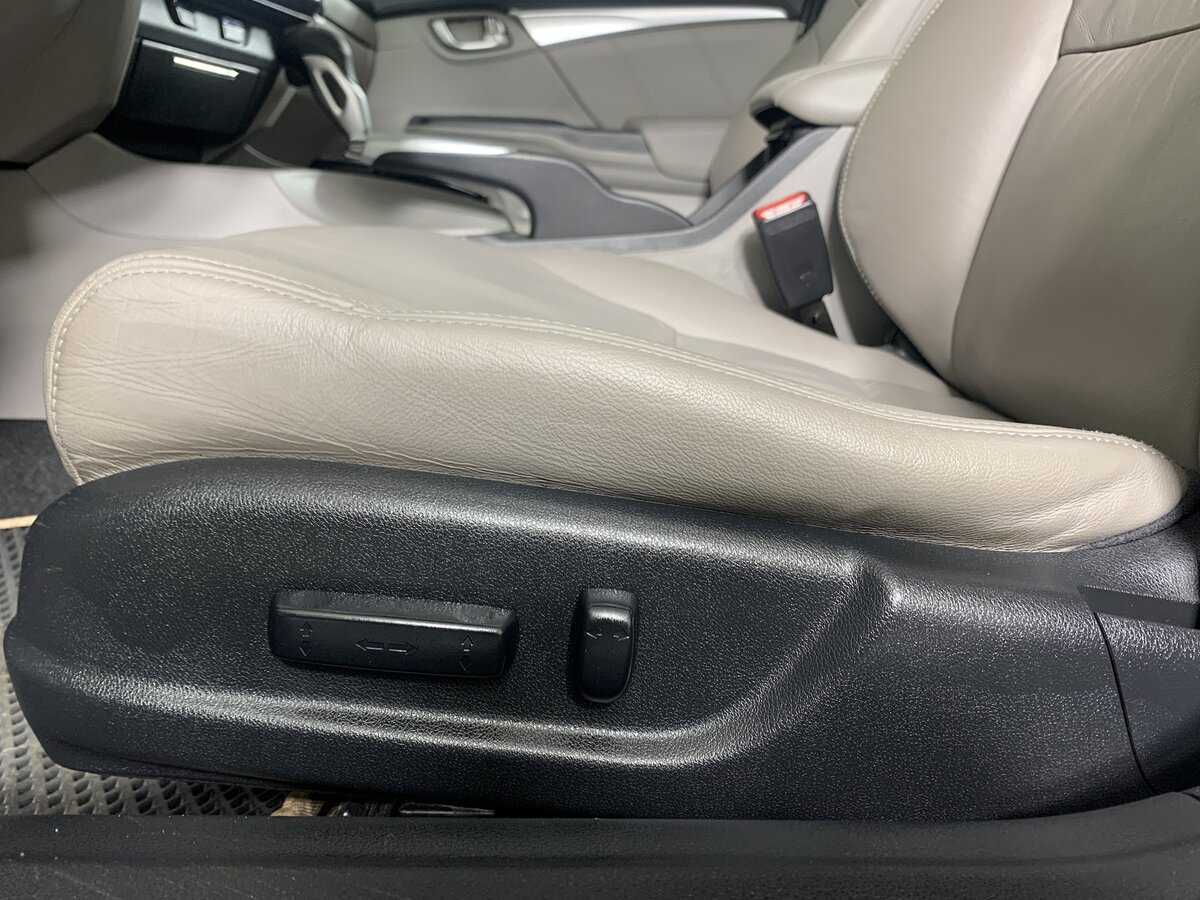 Honda Civic 2013 года с пробегом. Фото: #16