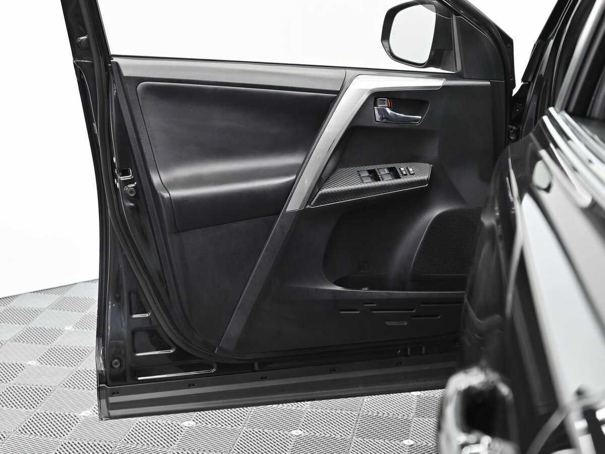 Toyota RAV4 2013 года с пробегом. Фото: #6