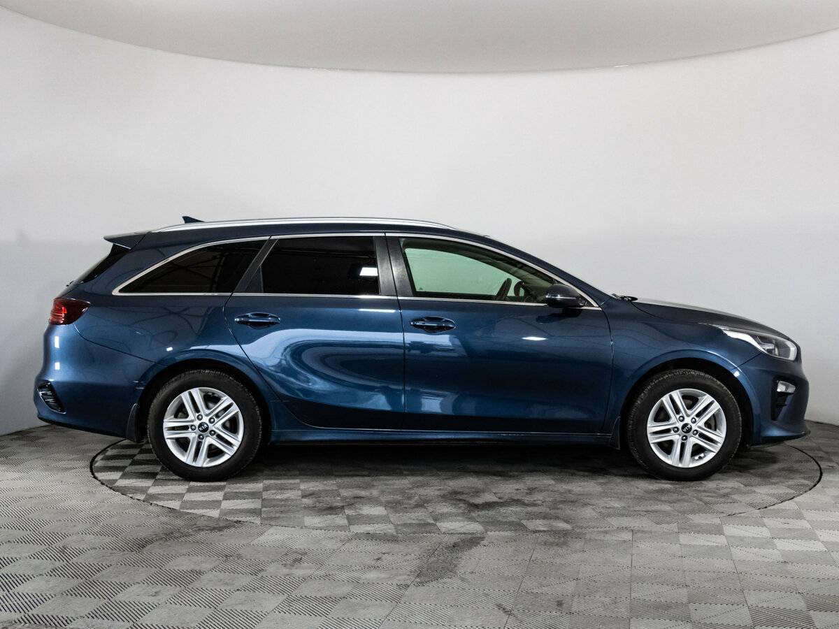 Kia Ceed 2020 года с пробегом. Фото: #3
