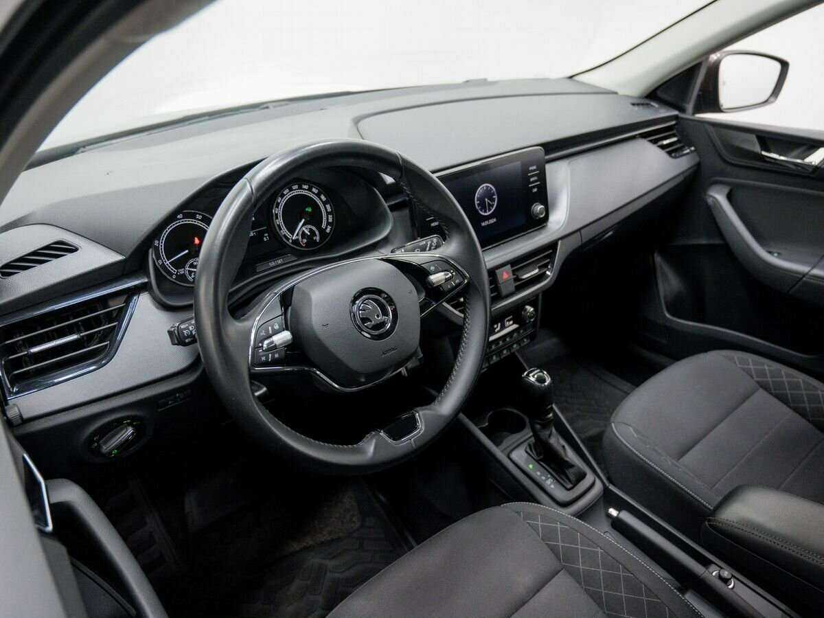 Skoda Rapid 2021 года с пробегом. Фото: #12