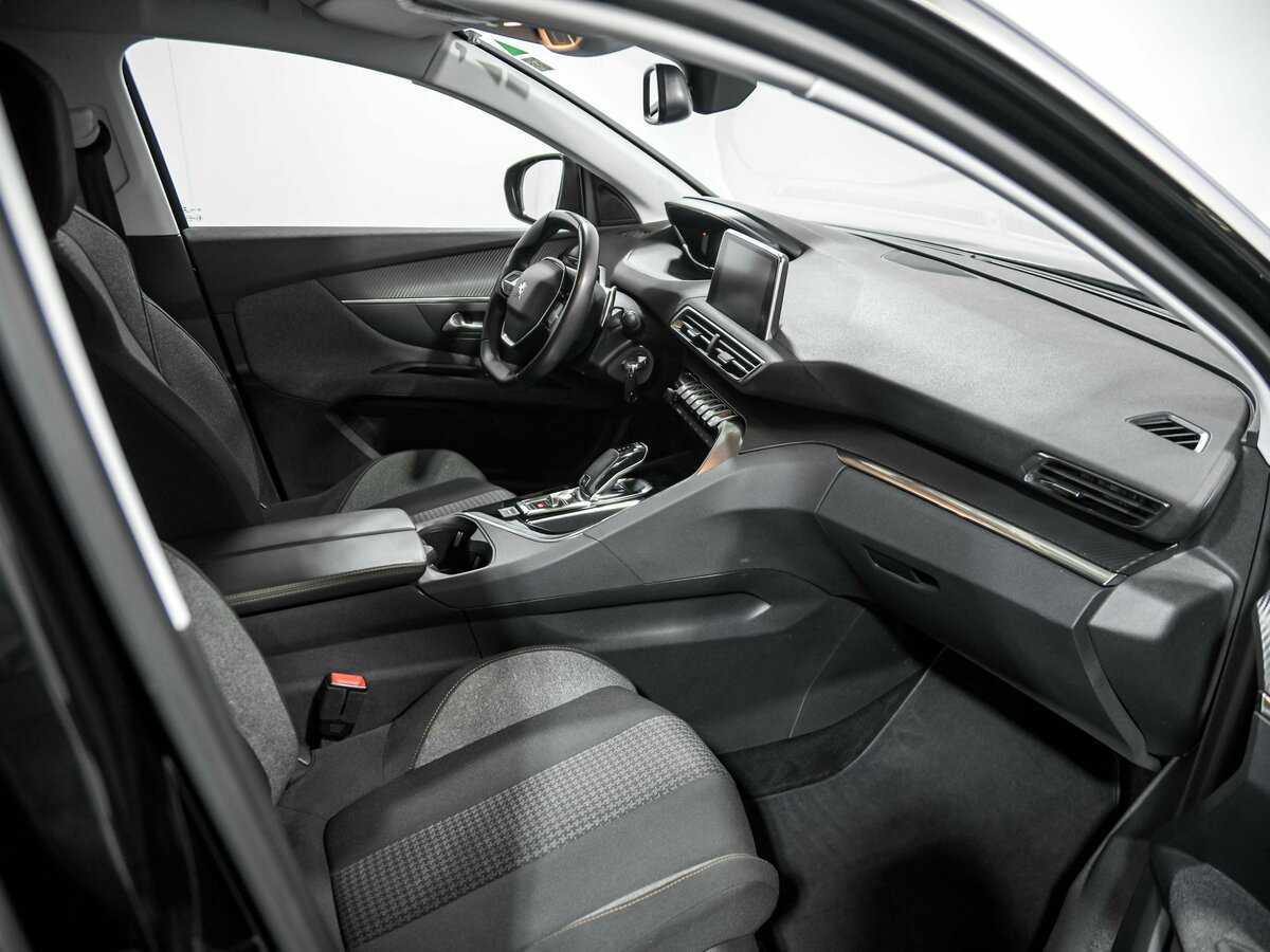 Peugeot 3008 2020 года с пробегом. Фото: #13