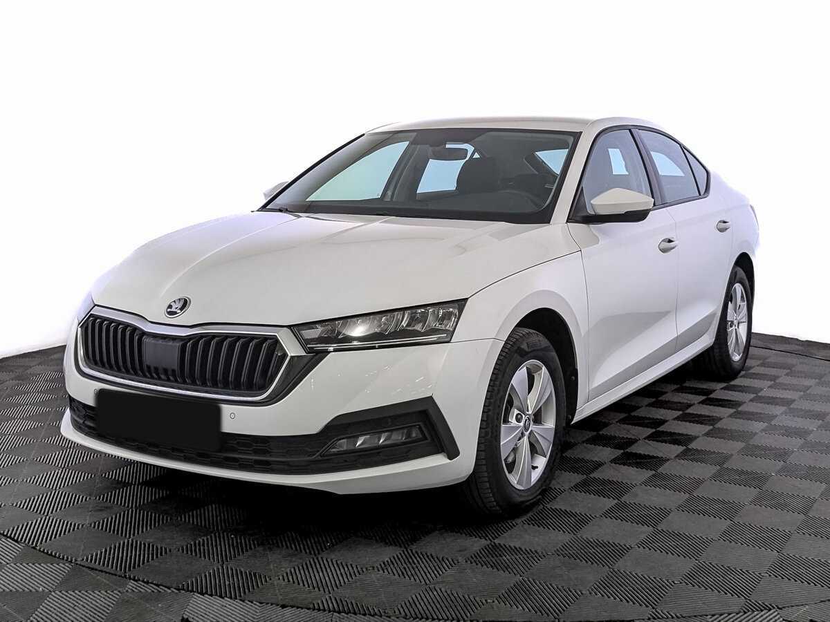 Skoda Octavia 2021 года с пробегом. Посмотреть фото