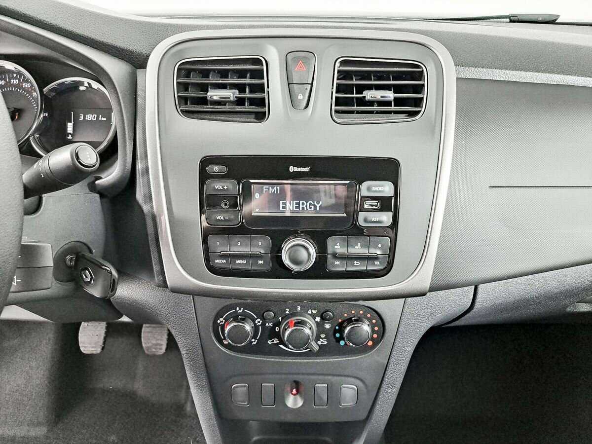 Renault Logan 2021 года с пробегом. Фото: #12