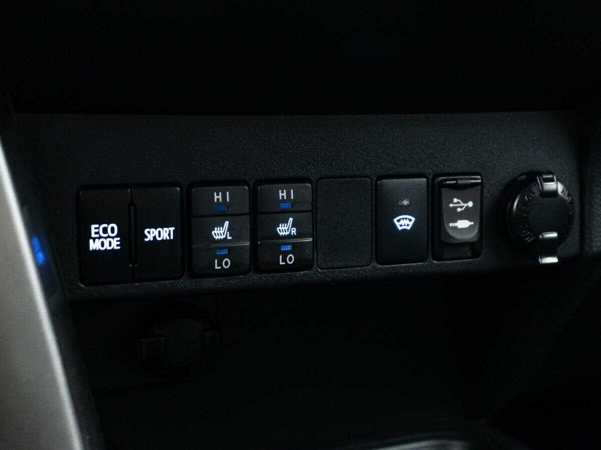 Toyota RAV4 2016 года с пробегом. Фото: #17