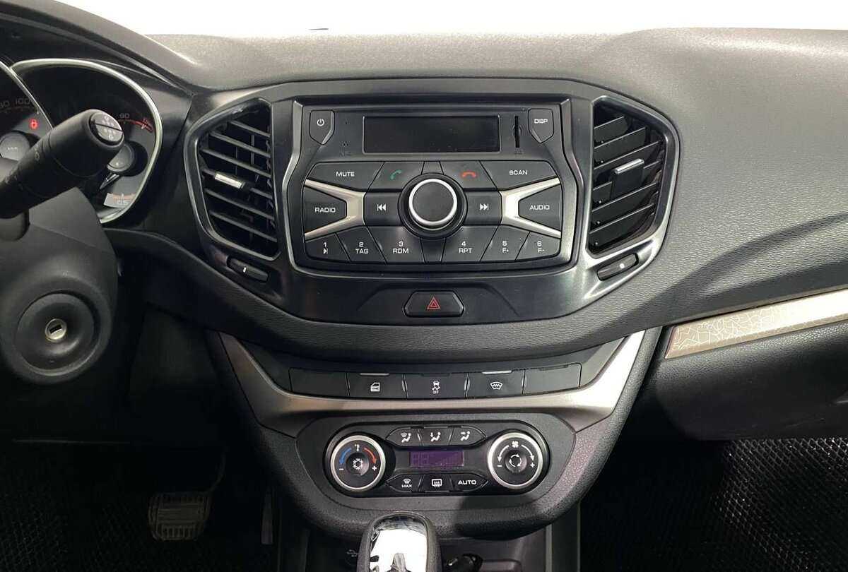 Lada (ВАЗ) Vesta 2020 года с пробегом. Фото: #11