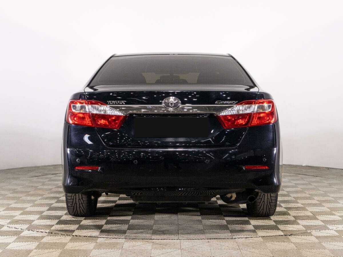 Toyota Camry 2012 года с пробегом. Фото: #4