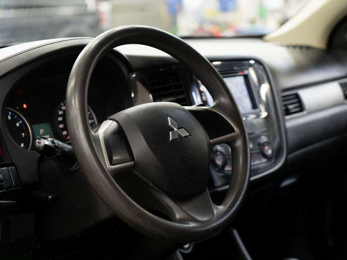 Mitsubishi Outlander 2015 года с пробегом. Фото: #6