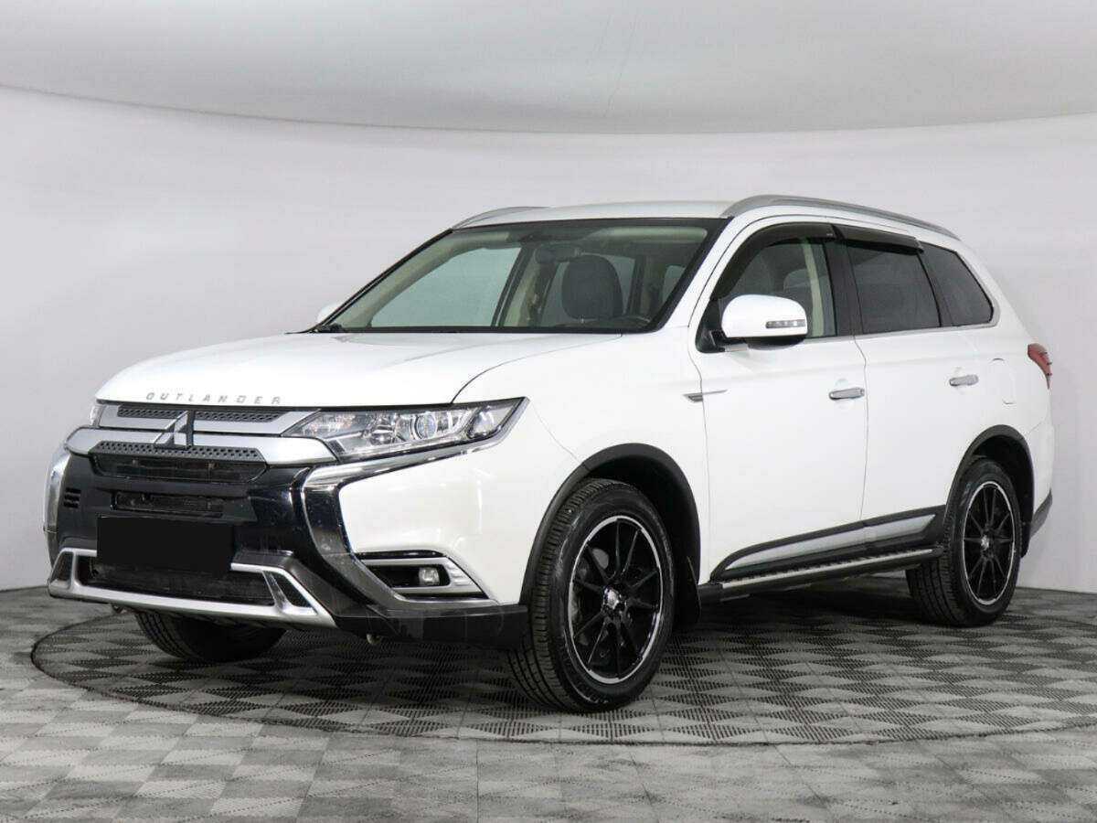 Mitsubishi Outlander 2020 года с пробегом. Посмотреть фото
