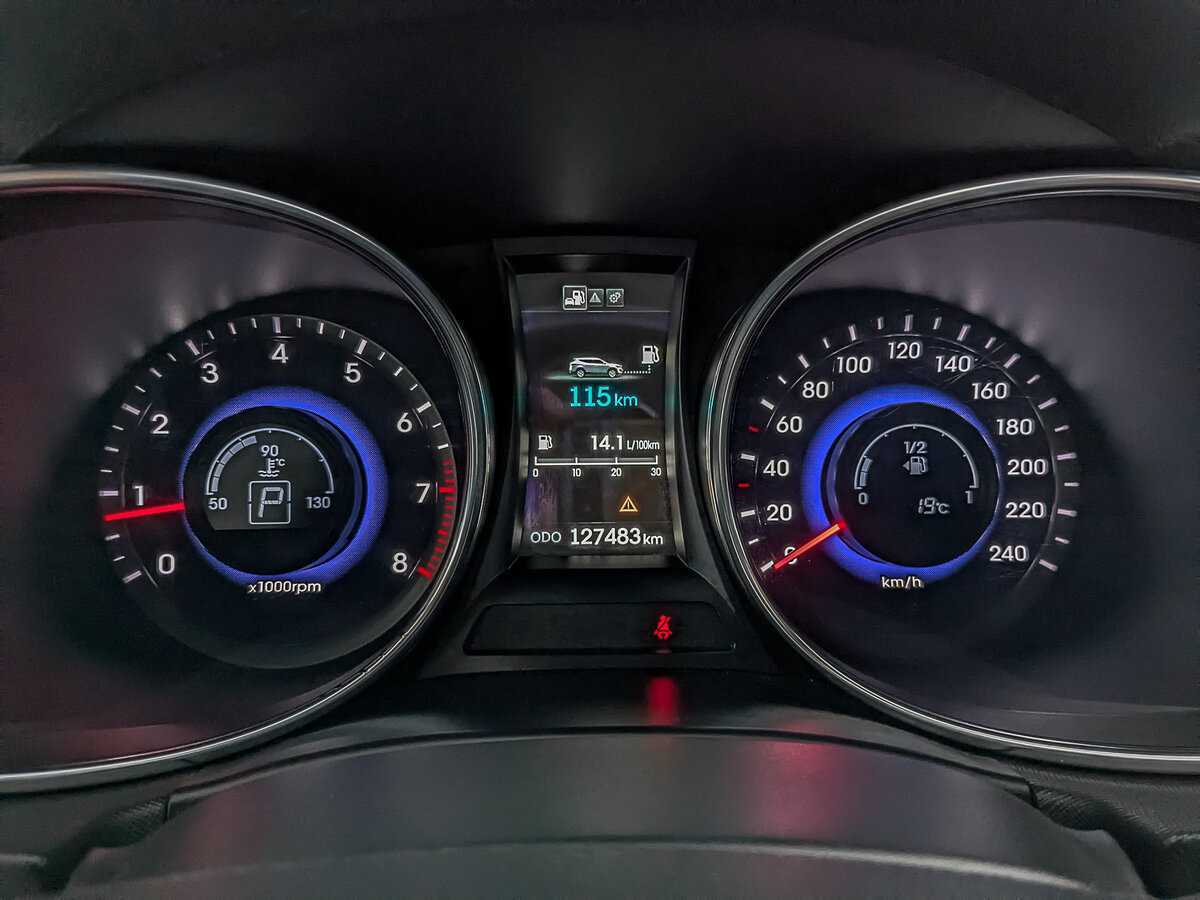 Hyundai Santa Fe 2013 года с пробегом. Фото: #12