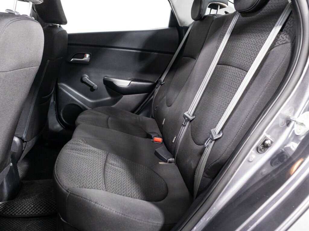 Kia Rio 2013 года с пробегом. Фото: #9