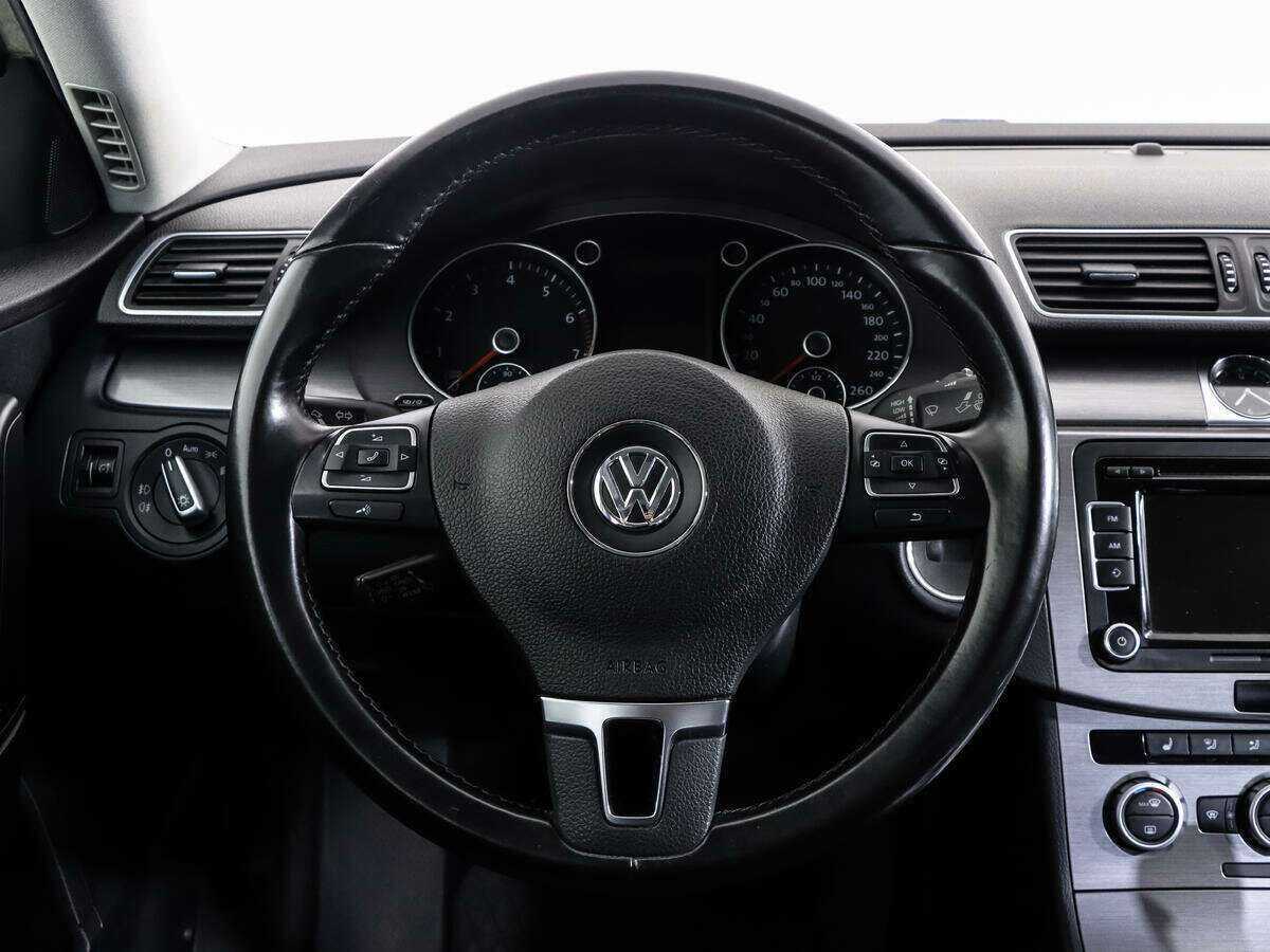 Volkswagen Passat 2014 года с пробегом. Фото: #11