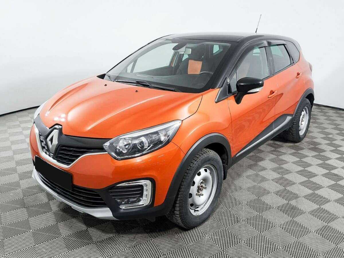 Renault Kaptur 2016 года с пробегом. Посмотреть фото