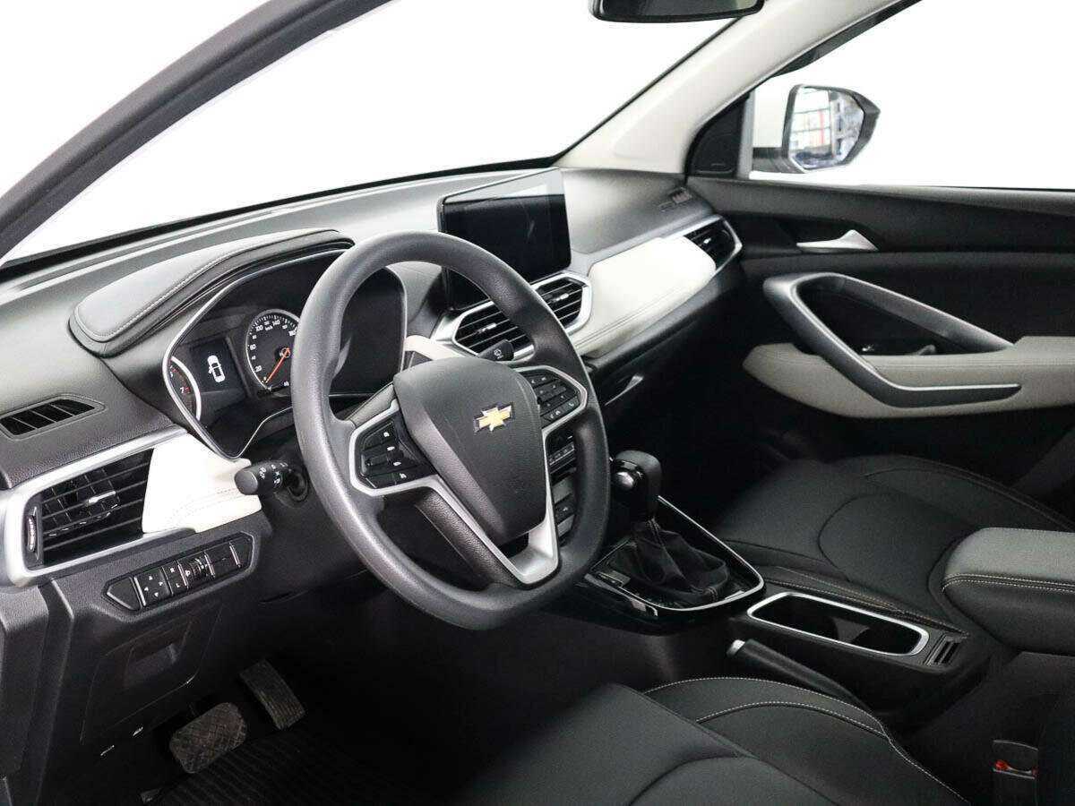 Chevrolet Captiva 2022 года с пробегом. Фото: #7