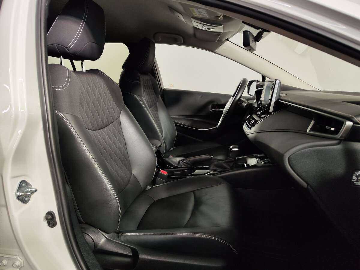 Toyota Corolla 2019 года с пробегом. Фото: #8