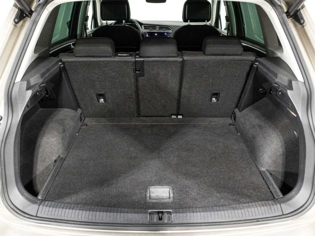 Volkswagen Tiguan 2018 года с пробегом. Фото: #14