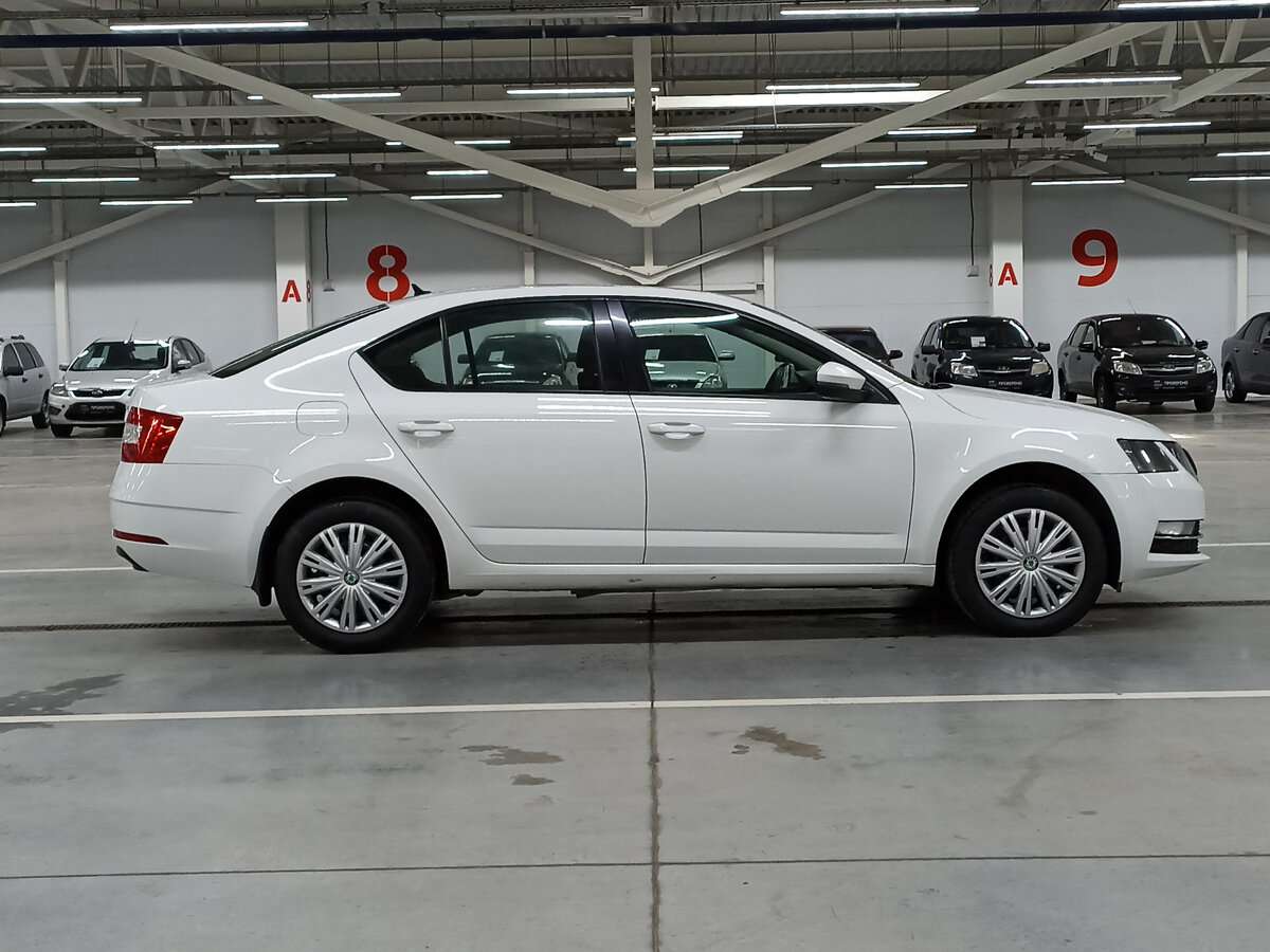 Skoda Octavia 2018 года с пробегом. Фото: #3