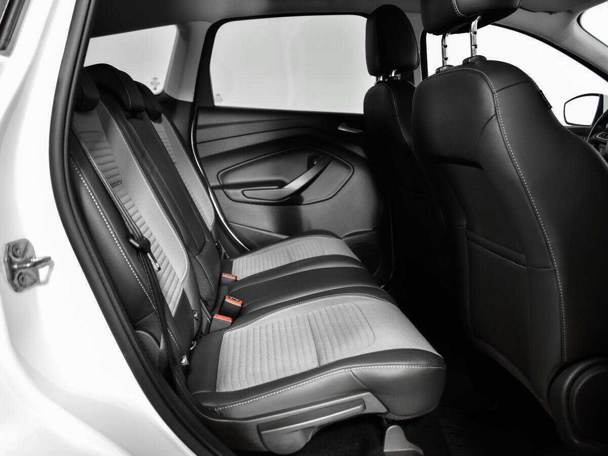 Ford Kuga 2017 года с пробегом. Фото: #9