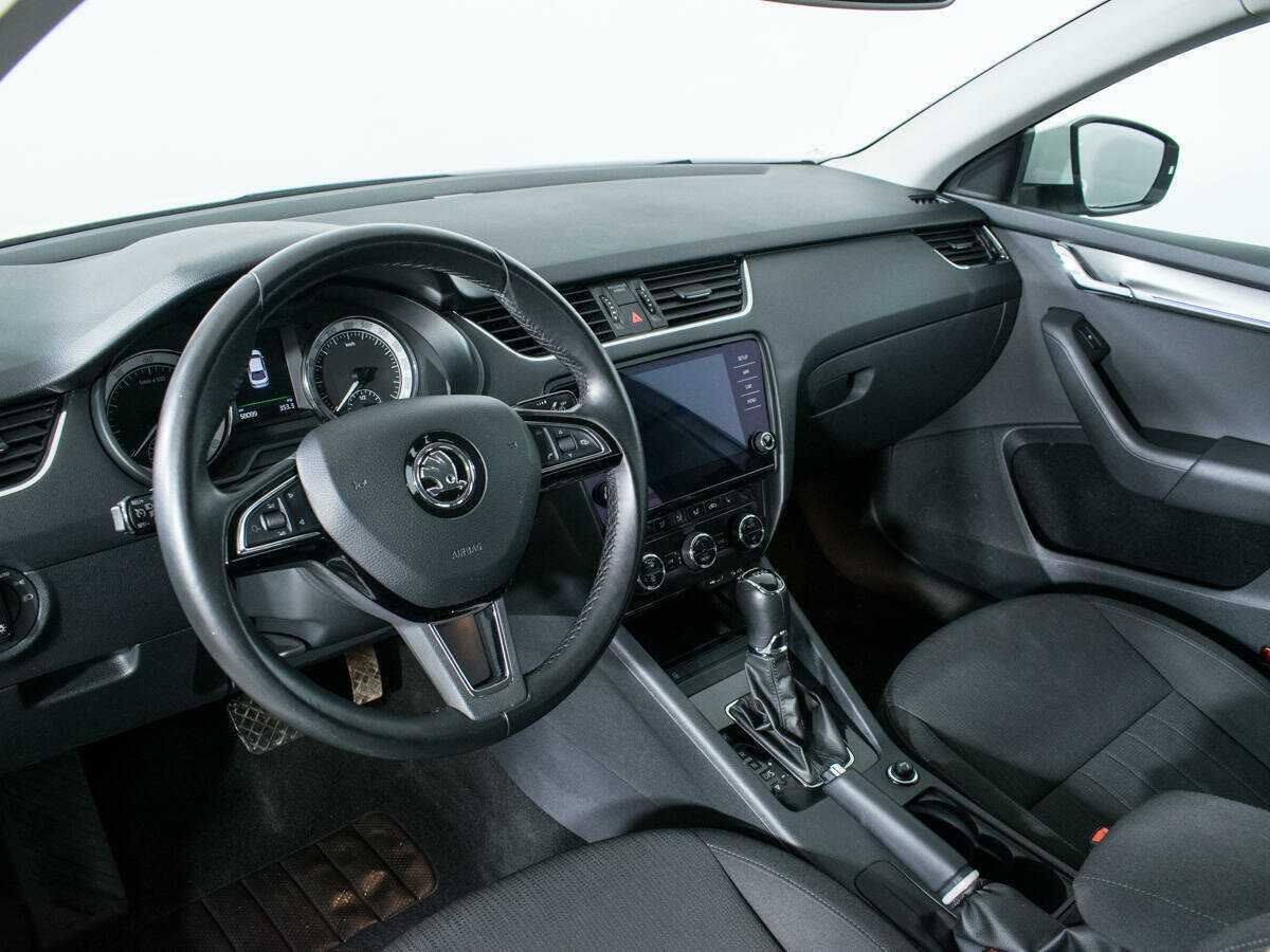 Skoda Octavia 2017 года с пробегом. Фото: #12